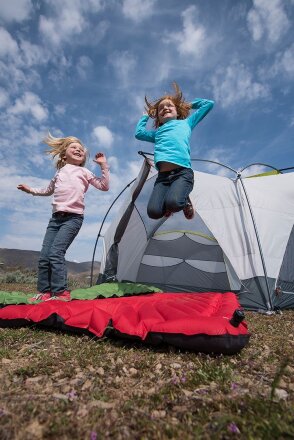 Надувной коврик Insulated Static V Luxe, красный Надувной коврик Insulated Static V Luxe, красный