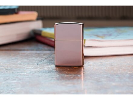Зажигалка ZIPPO Classic с покрытием High Polish Rose Gold, латунь/сталь, розовое золото, 38x13x57 мм Зажигалка ZIPPO Classic с покрытием High Polish Rose Gold, латунь/сталь, розовое золото, 38x13x57 мм
