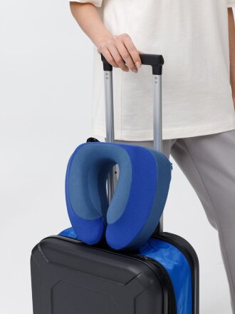 Чемодан Platta, черный с синим Чемодан Platta, черный с синим