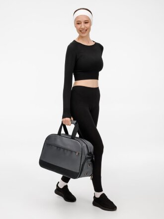 Спортивная сумка Atlantes, светло-серая с черным Спортивная сумка Atlantes, светло-серая с черным