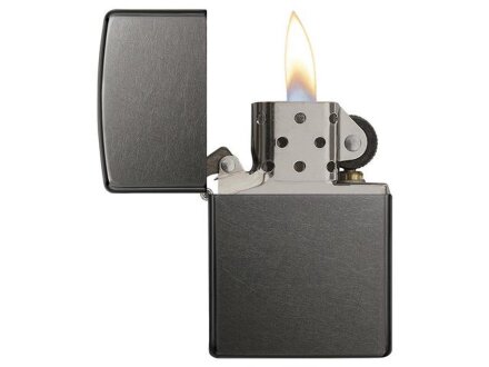 Зажигалка ZIPPO Classic с покрытием Gray Dusk , латунь/сталь, серая, матовая, 38x13x57 мм Зажигалка ZIPPO Classic с покрытием Gray Dusk , латунь/сталь, серая, матовая, 38x13x57 мм
