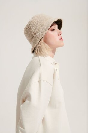 Панама Bucket двусторонняя утепленная, темно-серая с бежевым Панама Bucket двусторонняя утепленная, темно-серая с бежевым