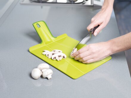 Доска разделочная Chop2Pot™ Plus средняя, зеленый Доска разделочная Chop2Pot™ Plus средняя, зеленый