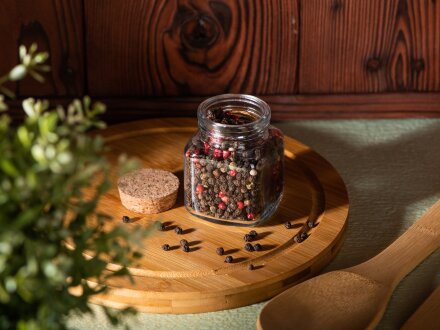 Специи Смесь перцев (банка с пробковой крышкой) Специи Смесь перцев (банка с пробковой крышкой)