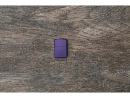 Зажигалка ZIPPO Classic с покрытием Purple Matte, латунь/сталь, фиолетовая, матовая, 38x13x57 мм Зажигалка ZIPPO Classic с покрытием Purple Matte, латунь/сталь, фиолетовая, матовая, 38x13x57 мм
