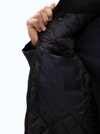 Куртка на стеганой подкладке Robyn, темно-синяя Куртка на стеганой подкладке Robyn, темно-синяя