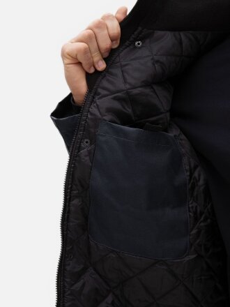 Куртка на стеганой подкладке Robyn, темно-синяя Куртка на стеганой подкладке Robyn, темно-синяя