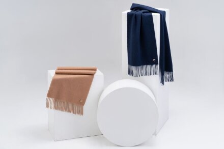 Шарф Noble, бежевый Шарф Noble, бежевый