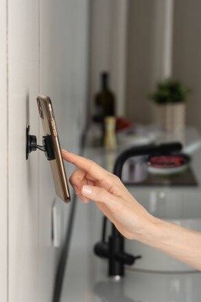 Магнитный держатель для смартфонов Finch, черный Магнитный держатель для смартфонов Finch, черный