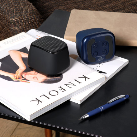 Беспроводная колонка с подсветкой Glow 75dB 1200 mAh, синяя (вход Type-C) Беспроводная колонка с подсветкой Glow 75dB 1200 mAh, синяя (вход Type-C)