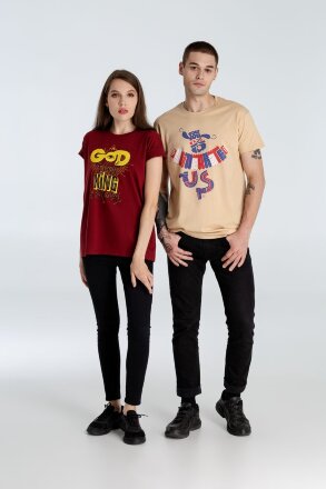 Футболка A God is High, гранатово-красная Футболка A God is High, гранатово-красная