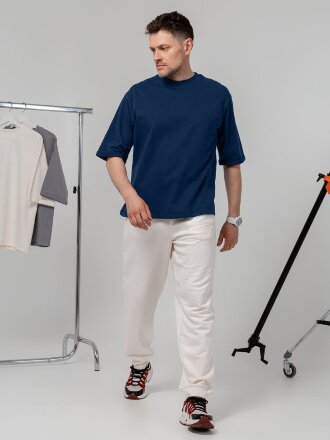 Футболка оверсайз унисекс Kosmos 2.0, темно-синяя Футболка оверсайз унисекс Kosmos 2.0, темно-синяя