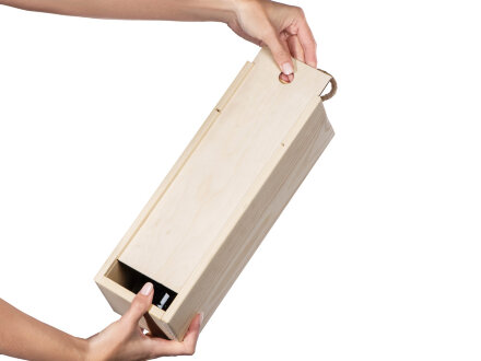 Подарочная коробка для алкоголя из массива дерева Celebrate Подарочная коробка для алкоголя из массива дерева Celebrate