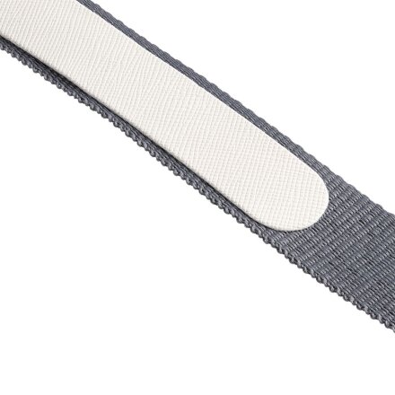 Чехол для карточки с лентой и ретрактором Devon, серый с белым Чехол для карточки с лентой и ретрактором Devon, серый с белым