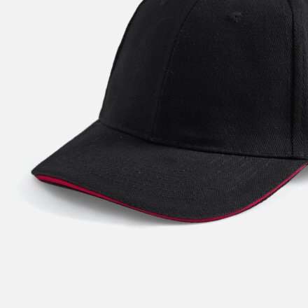 Бейсболка Buffalo, черная с красным Бейсболка Buffalo, черная с красным