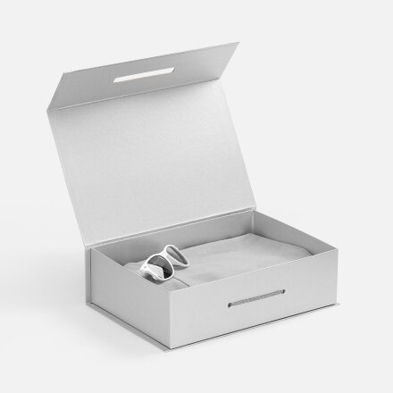Коробка Case, серебристая Коробка Case, серебристая