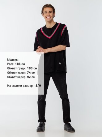 Жилет оверсайз унисекс Cornell в сумке, черный Жилет оверсайз унисекс Cornell в сумке, черный