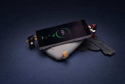 Аккумулятор с беспроводной зарядкой Pebble Wireless 9000 мАч, серый Аккумулятор с беспроводной зарядкой Pebble Wireless 9000 мАч, серый