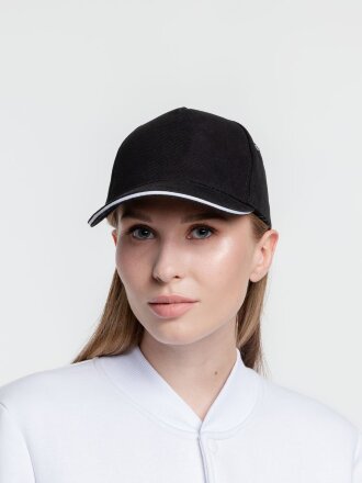 Бейсболка Classic, черная с белым кантом Бейсболка Classic, черная с белым кантом