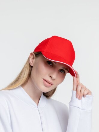 Бейсболка Classic, красная с белым кантом Бейсболка Classic, красная с белым кантом