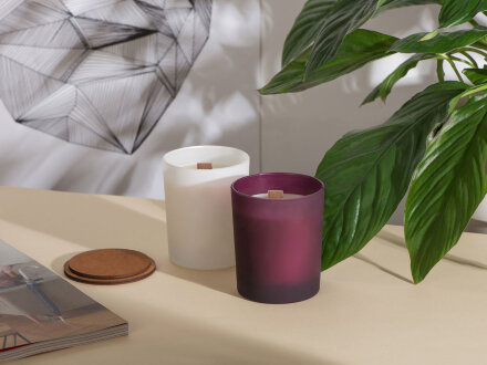 Свеча соевая ароматическая в стекле Niort, бордовая Свеча соевая ароматическая в стекле Niort, бордовая