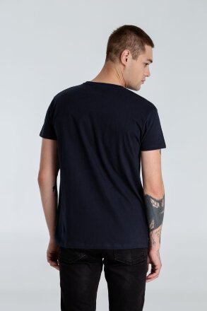 Футболка «Мы все слегка того», темно-синяя Футболка «Мы все слегка того», темно-синяя