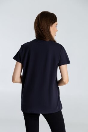 Футболка «Мы все слегка того», темно-синяя Футболка «Мы все слегка того», темно-синяя