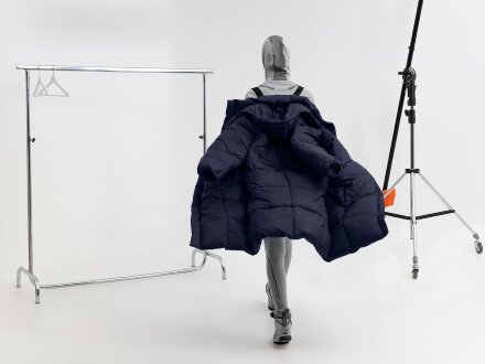 Пуховик унисекс Kapsula, темно-синий Пуховик унисекс Kapsula, темно-синий