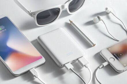 Внешний аккумулятор Uniscend Full Feel 5000 мАч, черный Внешний аккумулятор Uniscend Full Feel 5000 мАч, черный