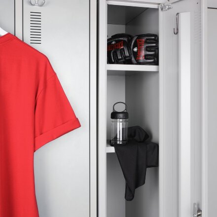 Охлаждающее полотенце Frio Mio в бутылке, черное Охлаждающее полотенце Frio Mio в бутылке, черное