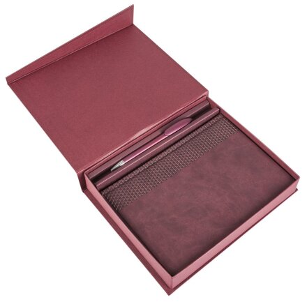 Коробка Duo под ежедневник и ручку, бордовая Коробка Duo под ежедневник и ручку, бордовая