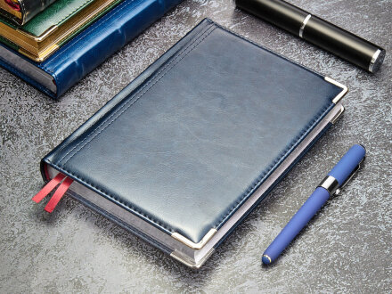 Ежедневник А5 полудатированный Boss, темно-синий Ежедневник А5 полудатированный Boss, темно-синий