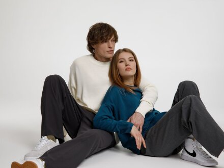 Джемпер оверсайз унисекс Stated в сумке, белый (молочный) Джемпер оверсайз унисекс Stated в сумке, белый (молочный)