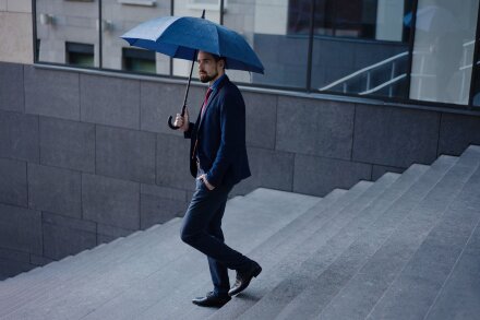 Зонт-трость Magic с проявляющимся цветочным рисунком, темно-синий Зонт-трость Magic с проявляющимся цветочным рисунком, темно-синий