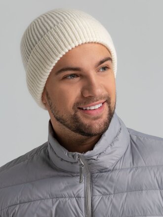 Шапка Bernard, молочно-белая (ванильная) Шапка Bernard, молочно-белая (ванильная)