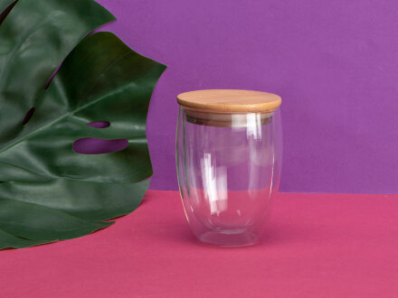 Стакан Valday с двойными стекнами и бамбуковой крышкой, 350 мл Стакан Valday с двойными стекнами и бамбуковой крышкой, 350 мл