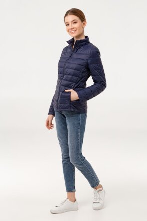 Куртка женская Wilson Women, темно-синяя Куртка женская Wilson Women, темно-синяя