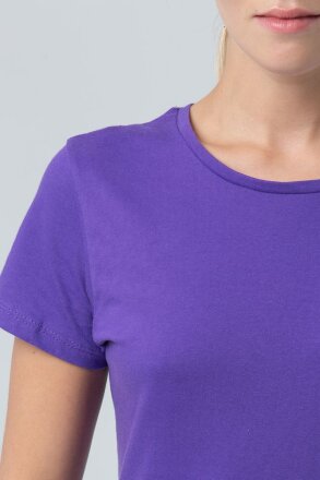 Футболка женская Miss 150, темно-фиолетовая Футболка женская Miss 150, темно-фиолетовая