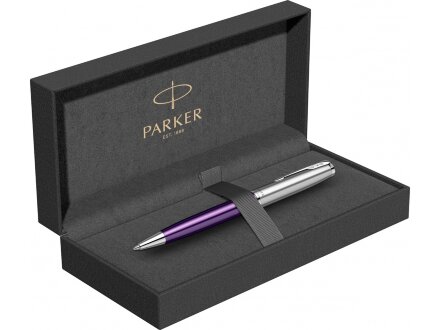 Шариковая ручка Parker Sonnet Essentials Violet SB Steel CT, цвет чернил black, перо: M, в подарочной упаковке. Шариковая ручка Parker Sonnet Essentials Violet SB Steel CT, цвет чернил black, перо: M, в подарочной упаковке.