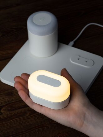 Станция беспроводной зарядки с колонкой и ночником Trilogy, белая