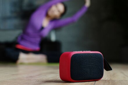 Беспроводная колонка Borsetta, черная Беспроводная колонка Borsetta, черная