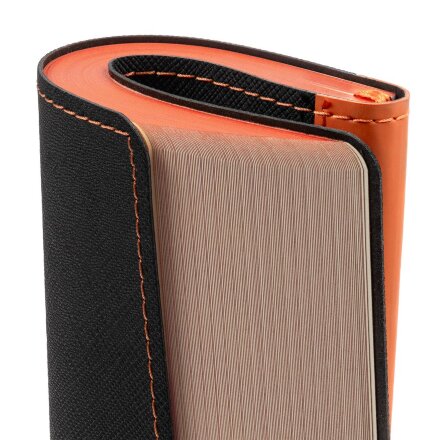 Ежедневник Nice Twice, недатированный, черный с оранжевым Ежедневник Nice Twice, недатированный, черный с оранжевым