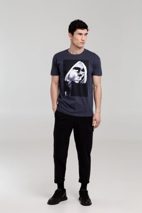 Футболка «Меламед. Kurt Cobain», темно-серая Футболка «Меламед. Kurt Cobain», темно-серая