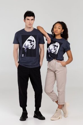 Футболка «Меламед. Kurt Cobain», темно-серая Футболка «Меламед. Kurt Cobain», темно-серая