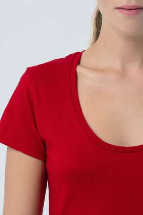 Футболка женская Metropolitan, красная Футболка женская Metropolitan, красная