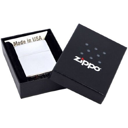 Зажигалка Zippo Classic High Polish, серебристая Зажигалка Zippo Classic High Polish, серебристая