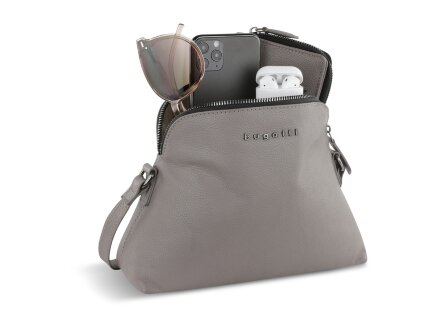 Сумка наплечная женская BUGATTI Bella, бежевая, воловья кожа/полиэстер, 23х8х17 см Сумка наплечная женская BUGATTI Bella, бежевая, воловья кожа/полиэстер, 23х8х17 см