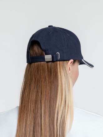 Бейсболка Generic, темно-синяя с белым кантом Бейсболка Generic, темно-синяя с белым кантом