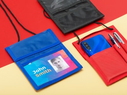 Нагрудное дорожное портмоне со шнурком Нагрудное дорожное портмоне со шнурком