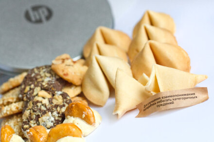 Коробка Pragmax S, круглая, серебристая Коробка Pragmax S, круглая, серебристая